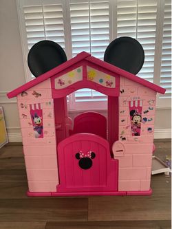 Minnie Mouse Playhouse
