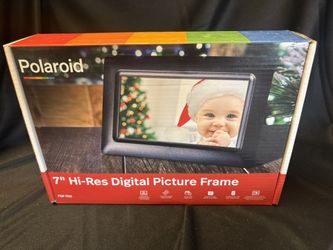 New In Box 7” Polaroid Digital Picture Frame 