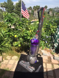 Like new Dyson - Ball Upright Vacuum - Iron/Purple