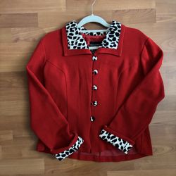 Women’s vintage shopping with Anthony Red with pattern collar and sleeve cuffs button up jacket size medium