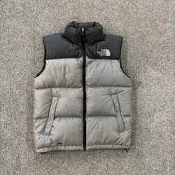 2000s Two Tone north face 700 puffer vest men’s size M