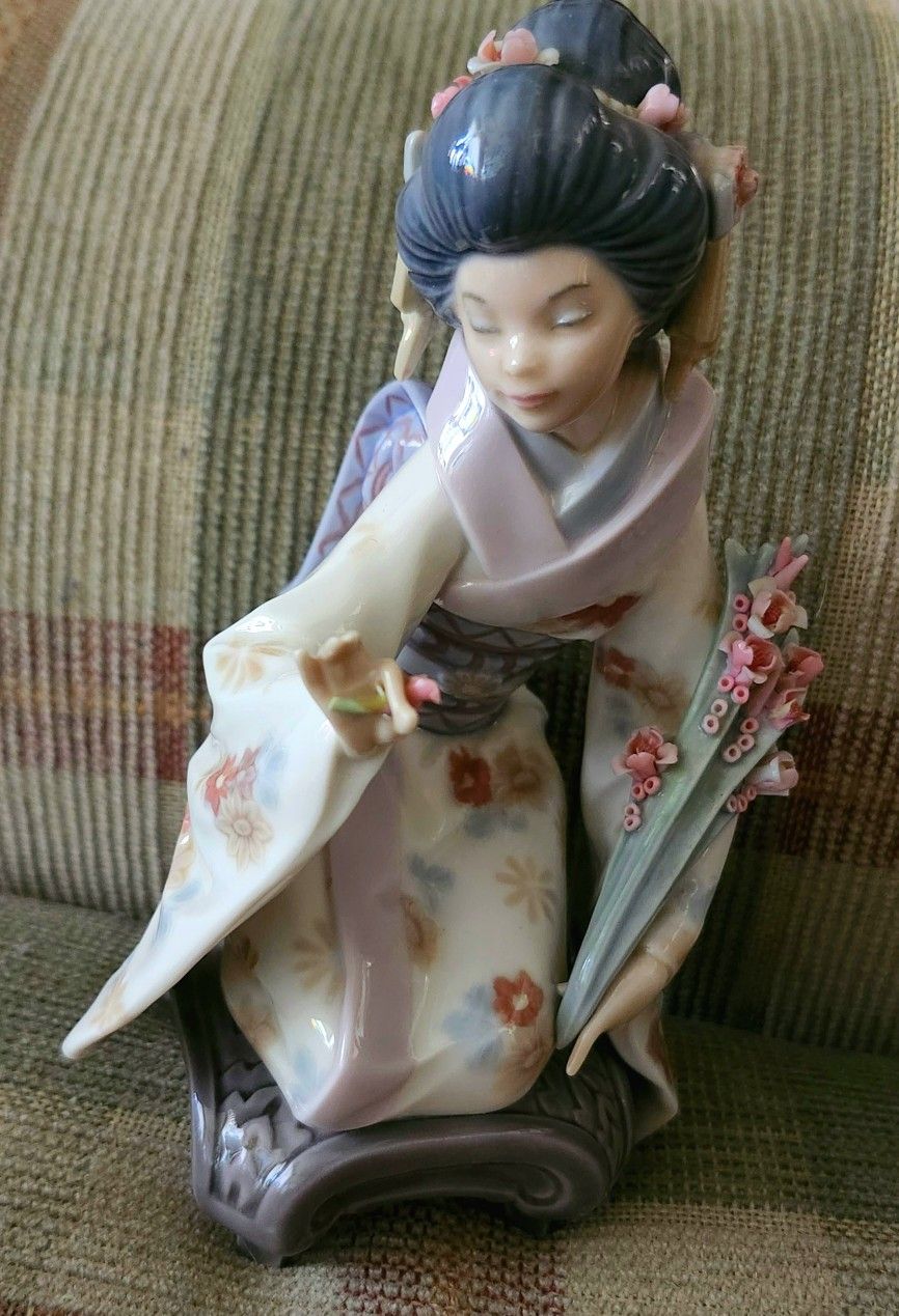 LLADRO GEISHA GIRL FIGURINE #1450 KIYOKO MADE IN SPAIN - NO BOX