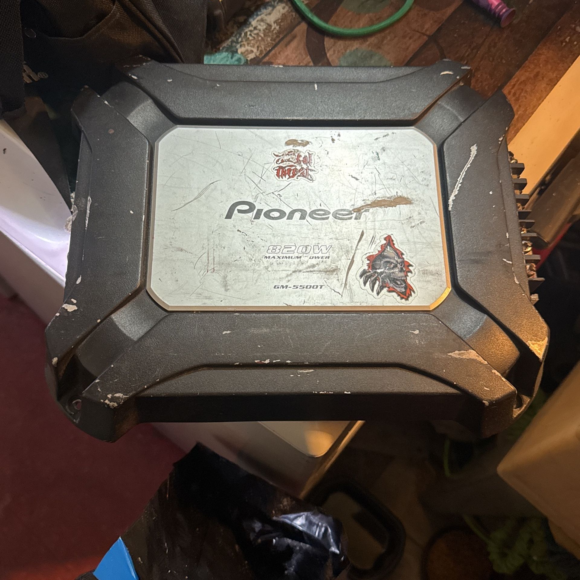 Pioneer 820W 2-channel Amplifier