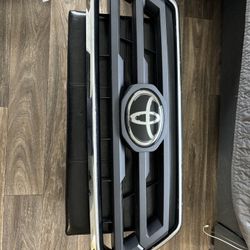 23 Sr5 Grille