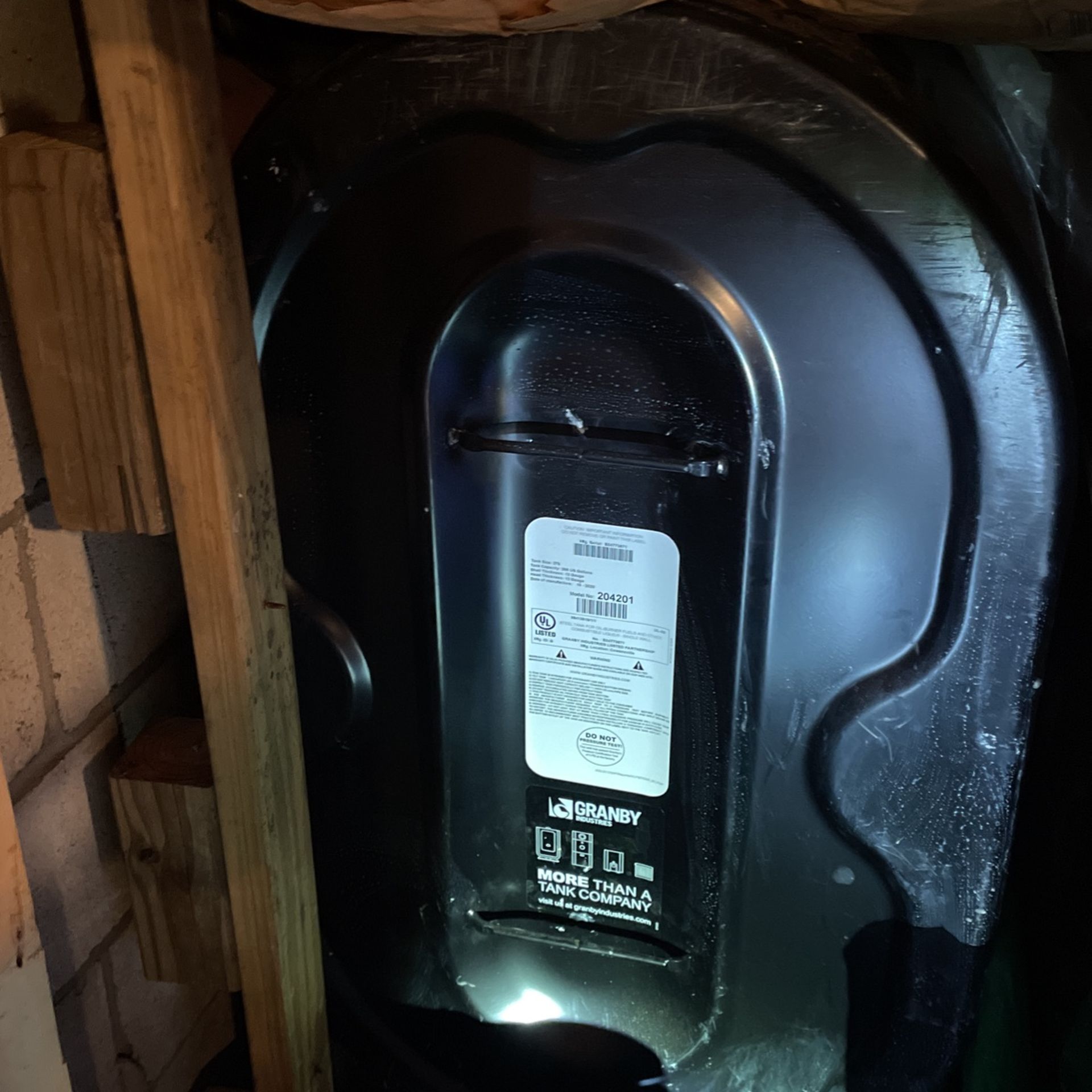 Oil Tank & half tank of Oil.