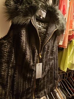 Faux Fur vest. Size L