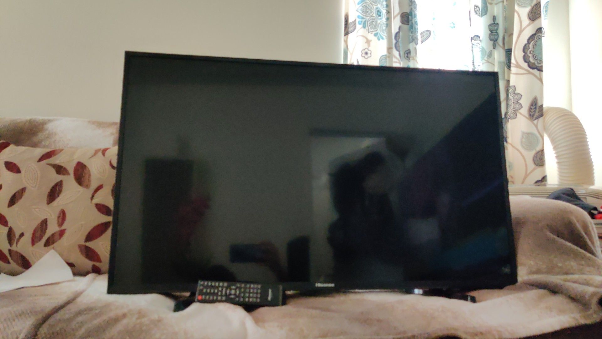 Hisense 40 inch 1080P TV