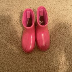 UGGS WATERPROOF BOOTS