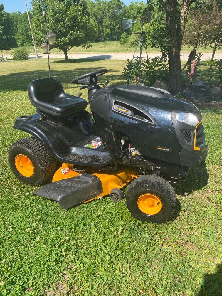 Poulan Pro Riding Lawn Mower