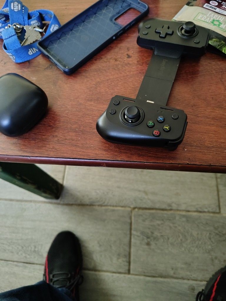 Razer Kishi USB C Controller