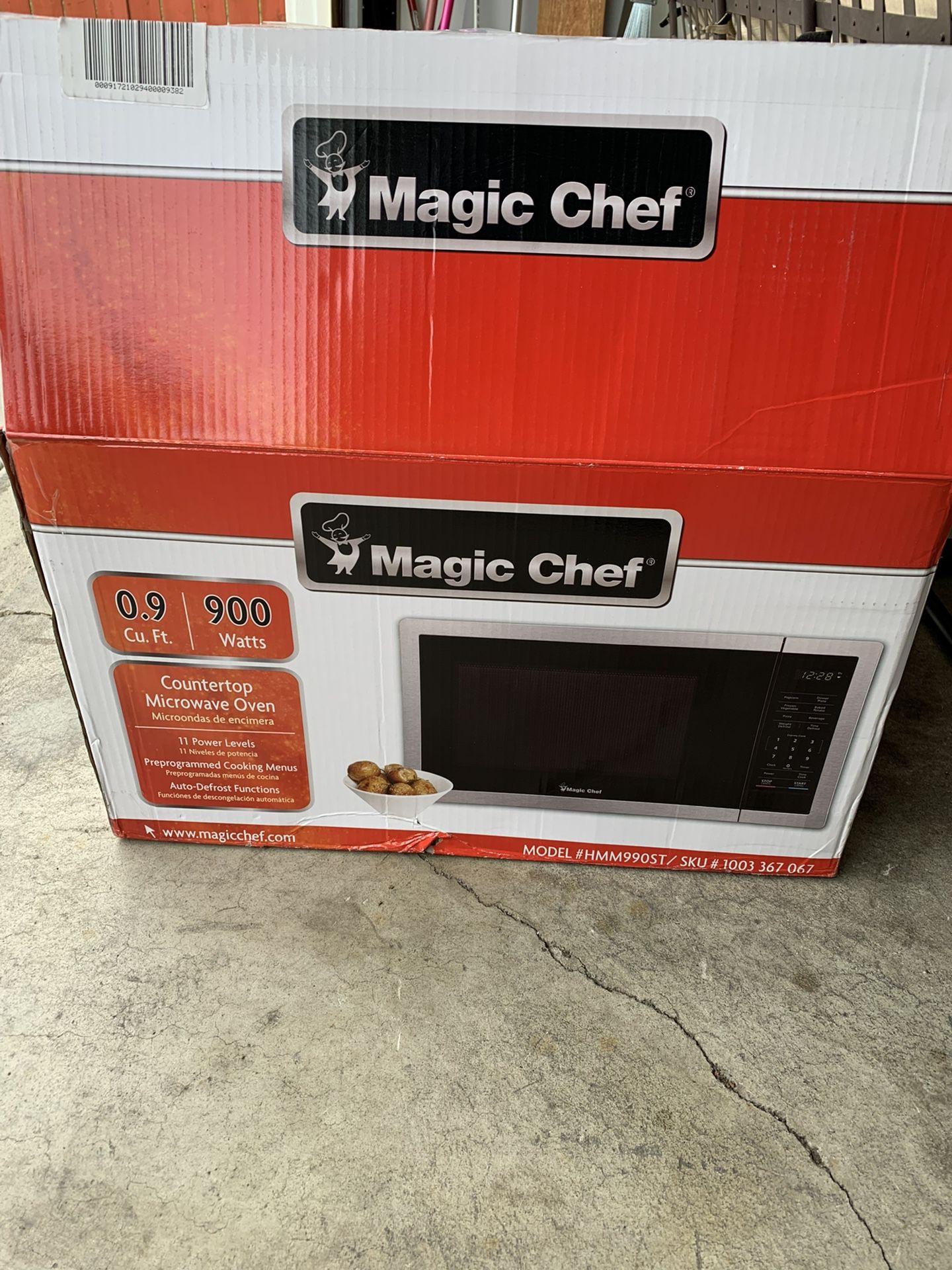 Magic Chef Microwave 1 Week Use. 