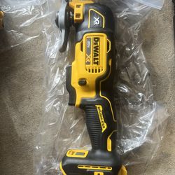DEWALT 20V MAX XR Cordless Brushless 3-Speed Oscillating Multi-Tool (Model DCS356
