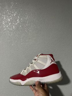 Jordan 11 Cherry 