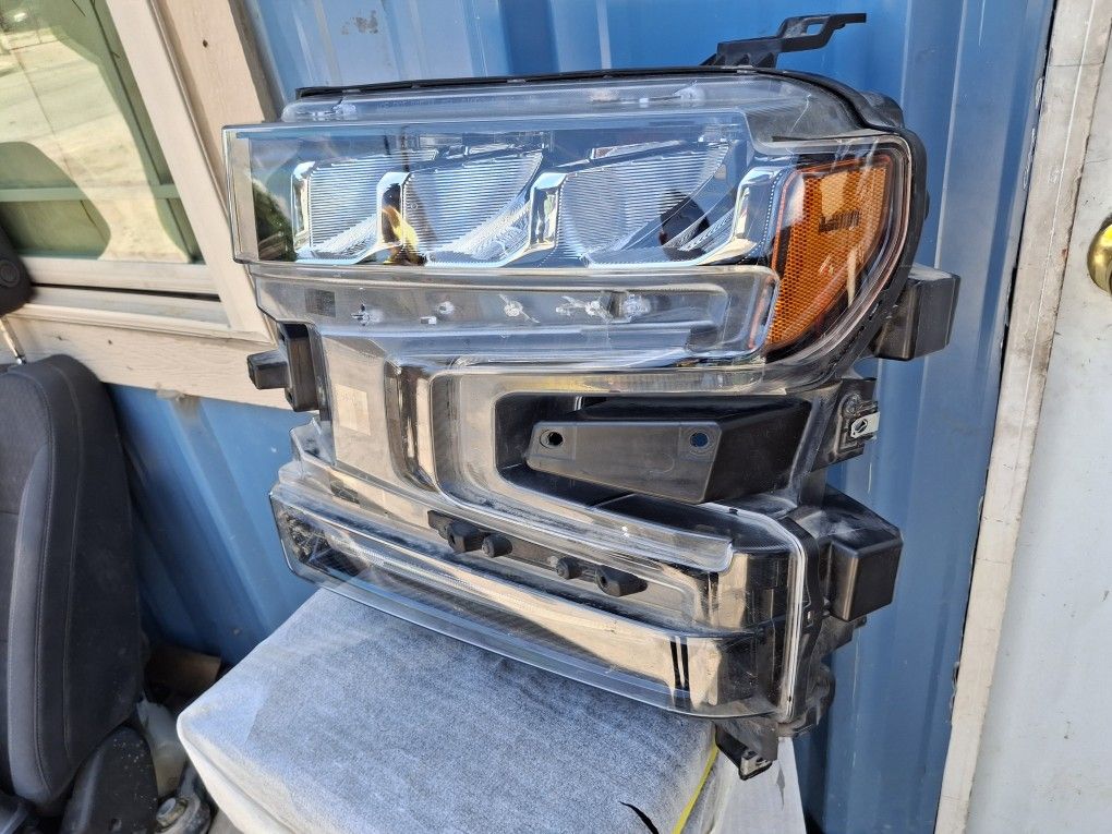 19-21 SILVERADO HEADLIGHT LH