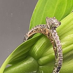 14K Solid Yellow Gold 0.40 ct Round Diamond Solitaire Engagement Ring size 7 1/2. #135