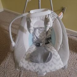 Ingenuity Simple Comfort Vibrating Swing And Bouncer
