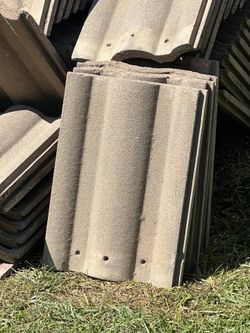over 1000ft of roofing tile