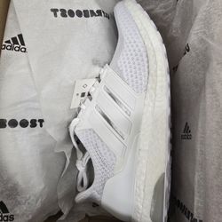 Adidas ultra boost 2.0 triple white size 8.5