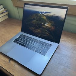 Macbook Pro (2018, 15 inch) 6-Core Intel, Vega 20, 32GB  RAM, 1TB (SF bay area)