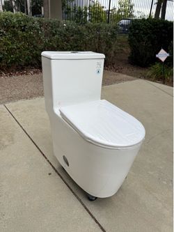 [Brand New] Sleek One-Piece Dual Flush Toilet - 12" Rough-In