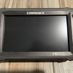 Lowrance HDS9 