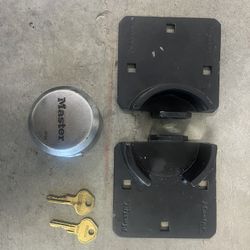 Master Lock With Two Keys