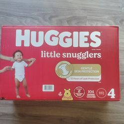 HUGGIES SIZE 4