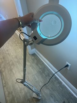 Lighted Magnifyer