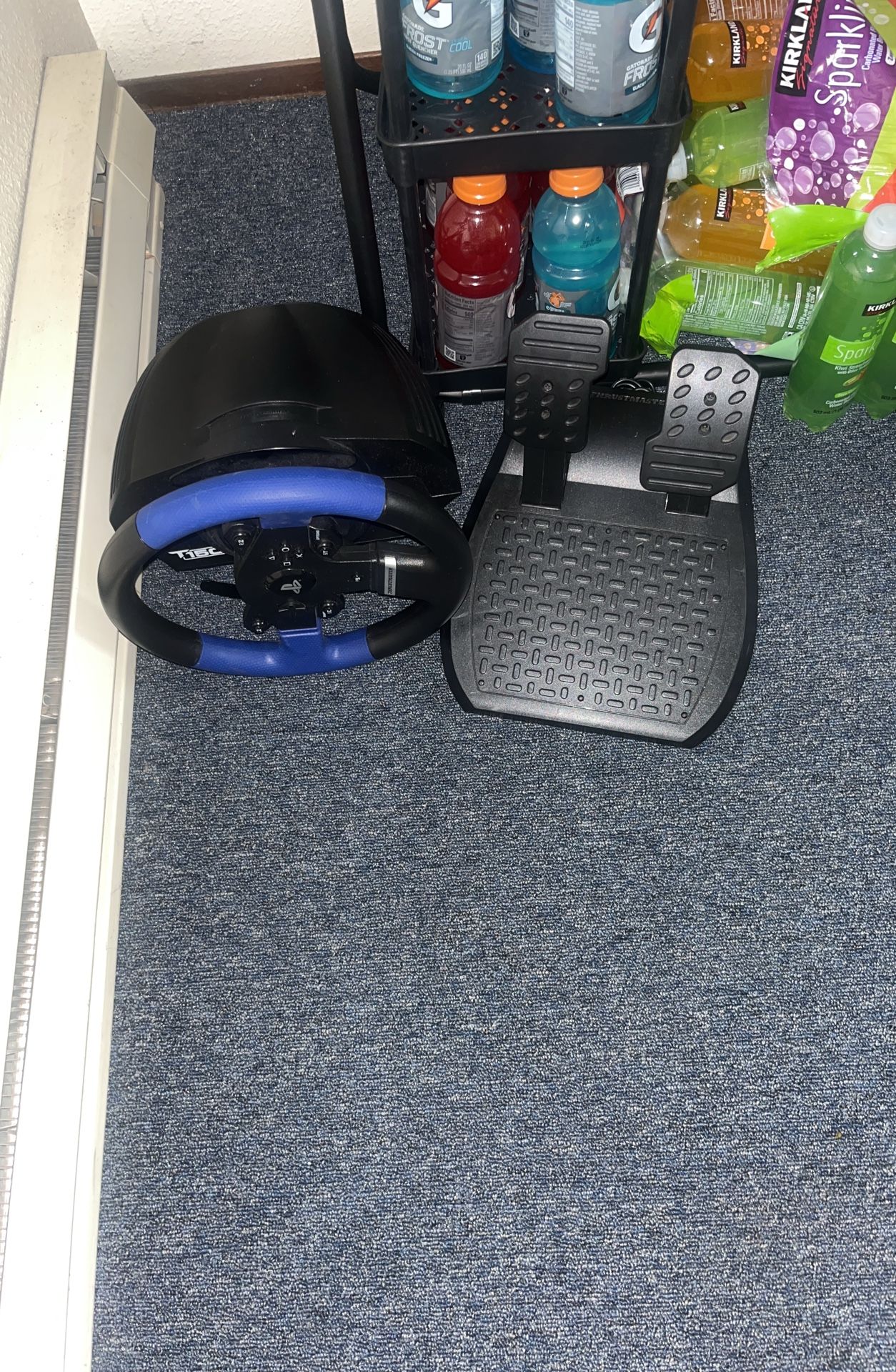 PS4 wheel and pedals