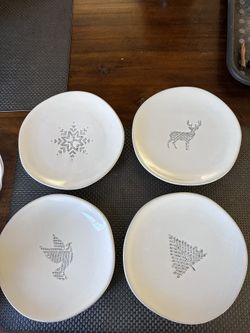New Target Hearth hand Christmas appetizer plates set of 4 reindeer dove snowflake tree