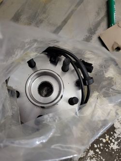 2003-----2009 Ford ranger/1995----2001 Ford explorer front wheel bearing