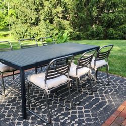 Crate & Barrel outdoor dining table with 6 RH chairs 