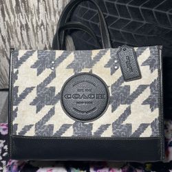 Coach Dempsey Carryall With Houndstooth Print And Patch