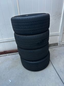 Set of Bridgestone Turanza el440 235/40R19 Tires