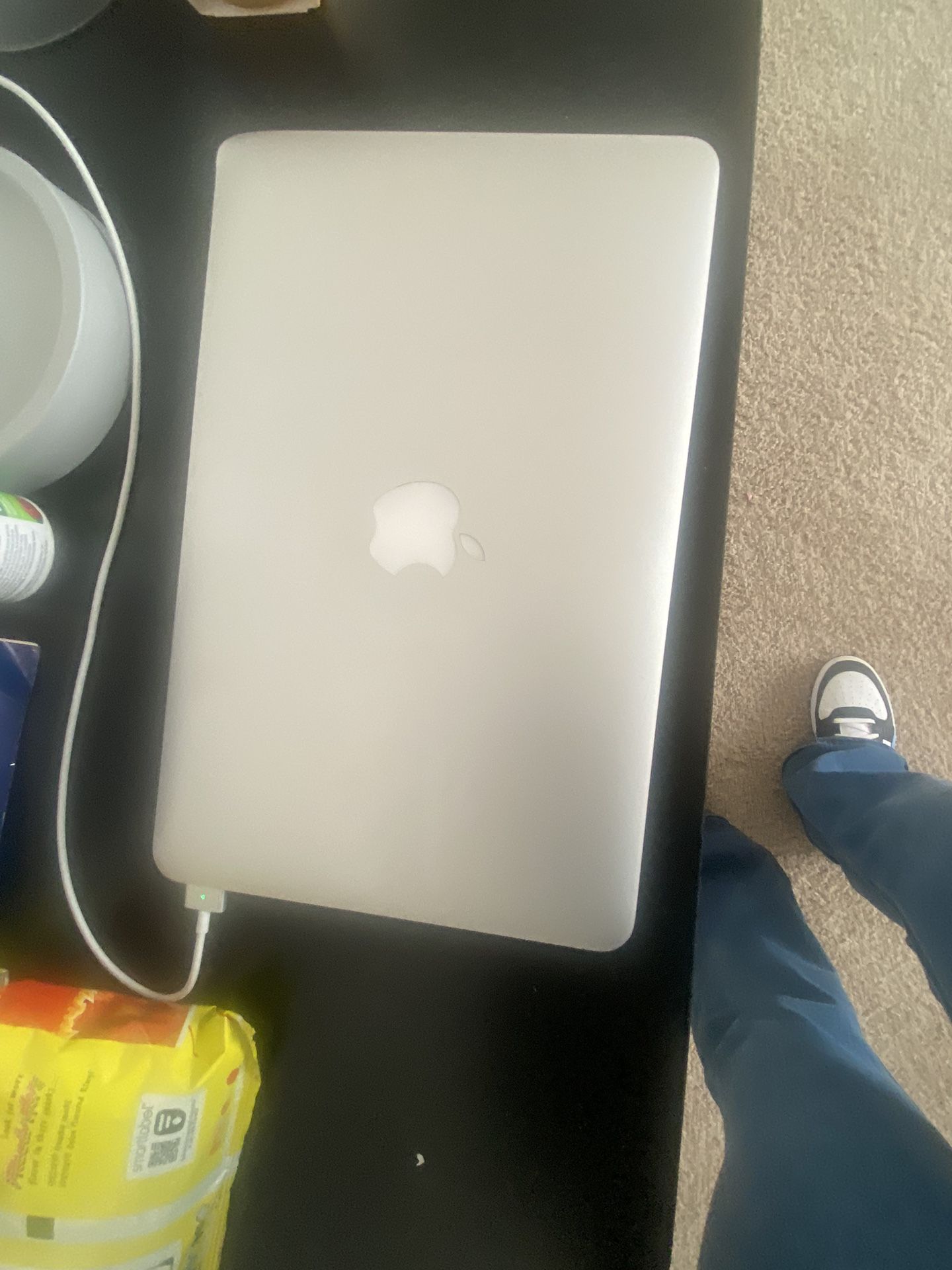 Apple Mac Book