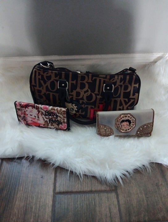 Betty Boop Purse With Two Wallets