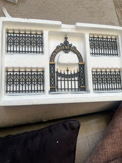 Dept 56, Victorian Wrought Iron Fence and Gate