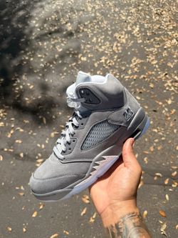 Retro Jordan 5 Wolf Grey Size 9