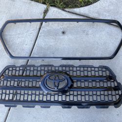 Tacoma 3rd Gen Grille