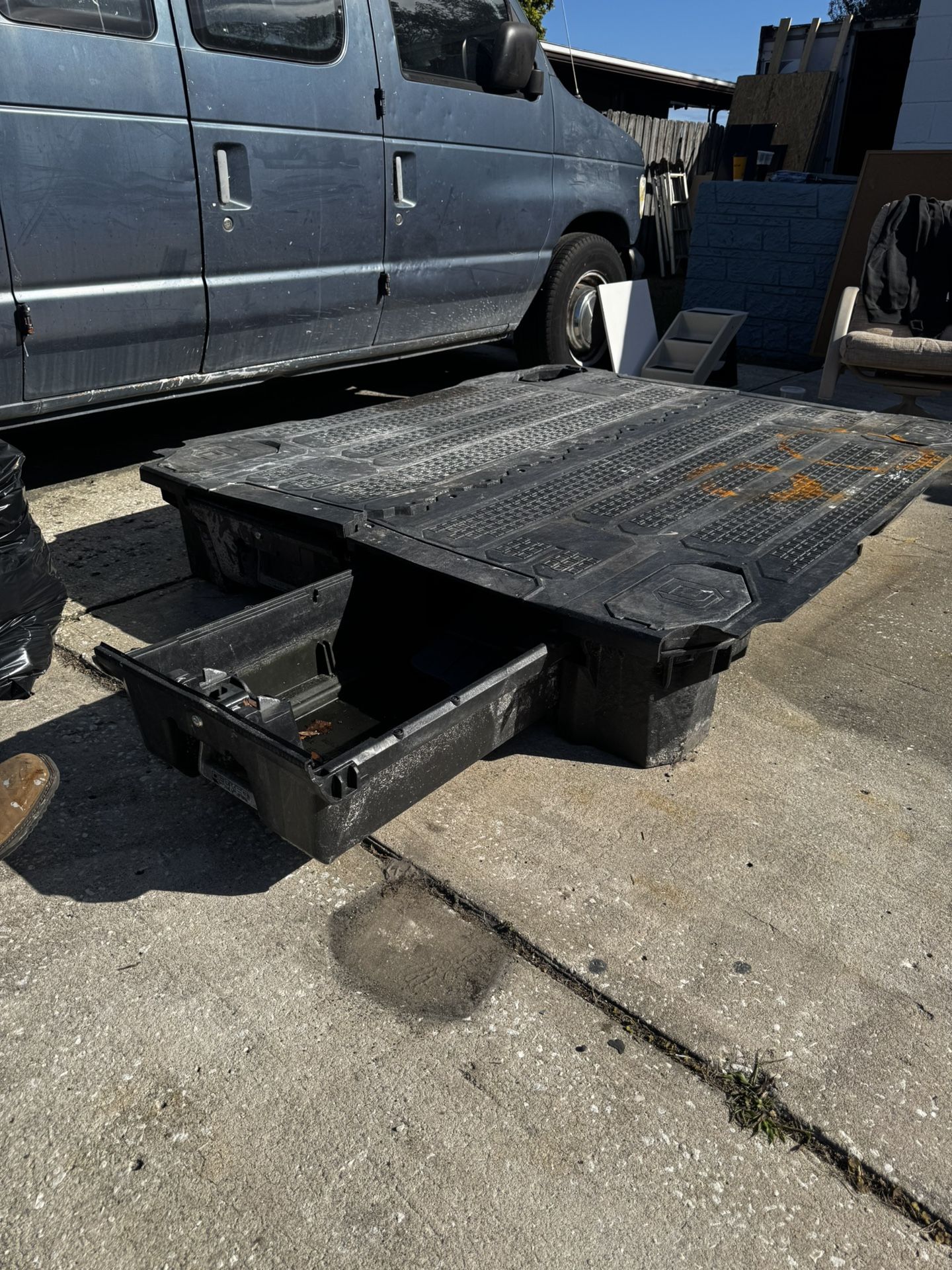 Dodge 1500 Short Bed Deck Box