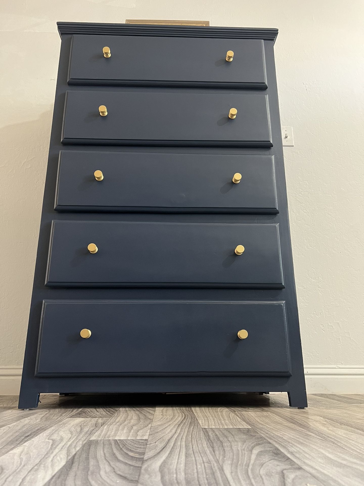 Dresser Tall