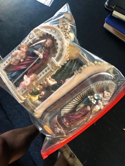 8 religious ceramic things