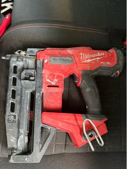Milwaukee 16 Gauge Straight Finish Nailer 3020-20