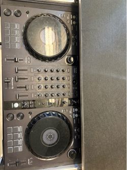 Pioneer DJ DDJ-FLX6 4-Channel DJ Controller + Odyssey Flight Case - Rekordbox & Serato