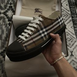 Burberry Shoes