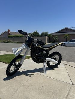 2025 Surron Ultra Bee