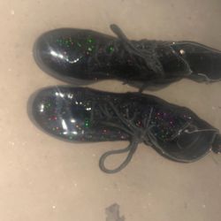 Woman’s Boots Size 5