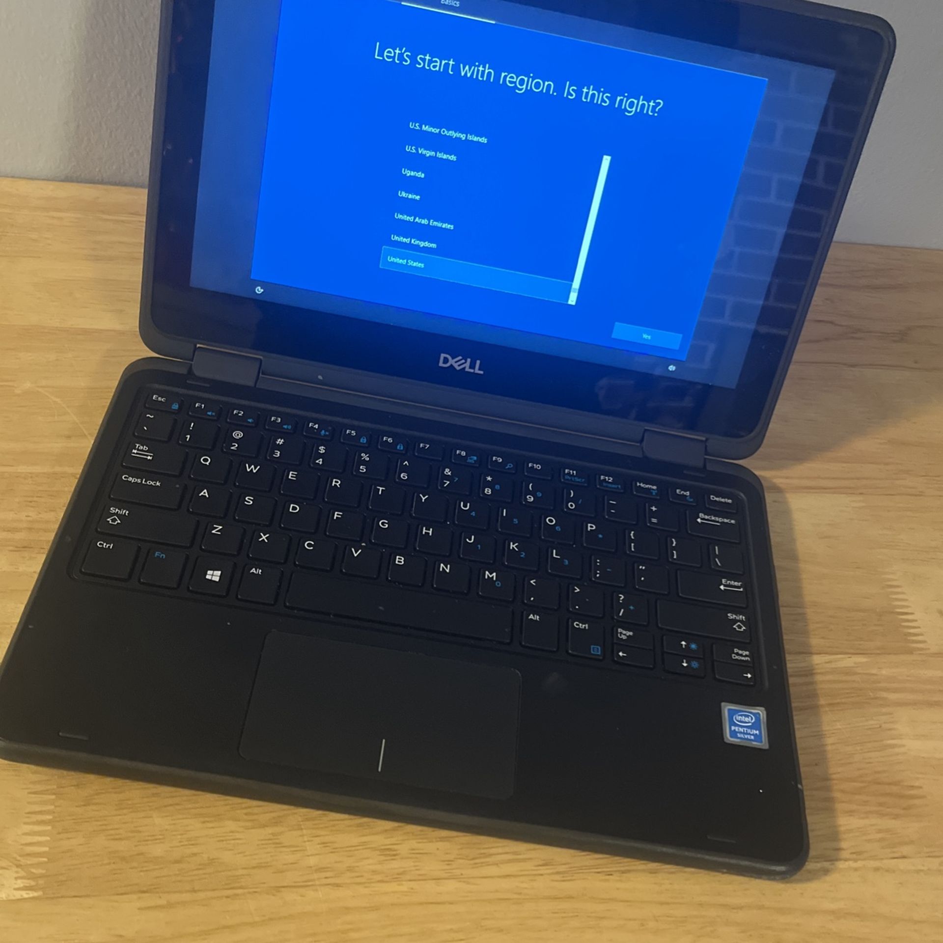 Dell Latitude 3190 Touchscreen PC