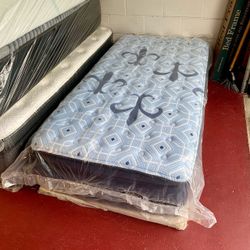 Twin XL Size Mattress Pillow Top 14” Stearns & Foster Estate Collection Factory Fresh & Sealed in Plastic Same Day Delivery