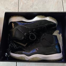 Jordan 11 Space Jam